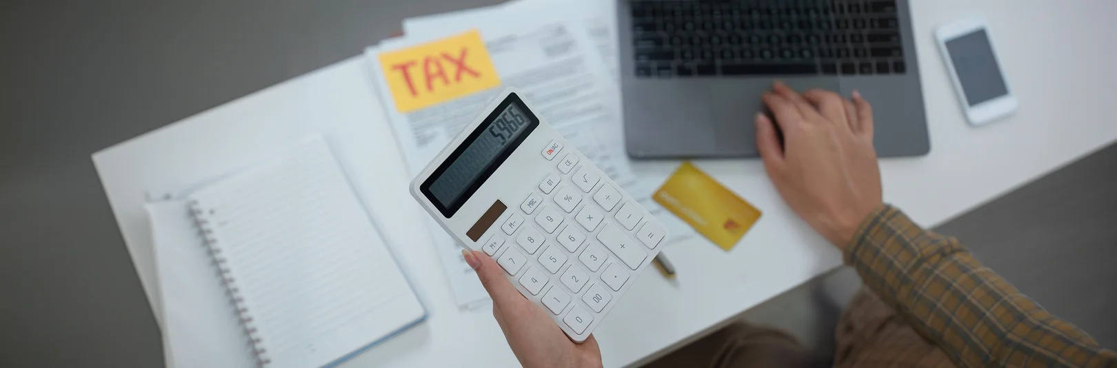 How do online bookkeeping services support tax preparation and compliance?