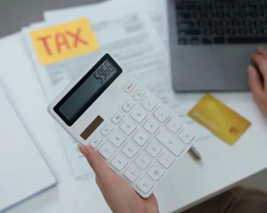 How do online bookkeeping services support tax preparation and compliance