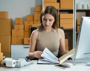 How Outsourced Bookkeeping Helps Small Businesses Manage Cash Flow