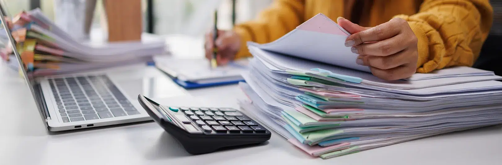 7 Warning Signs Your Bookkeeper Is Falling Behind
