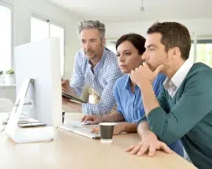 Do Online Bookkeeping Services Offer Multi-User Access for Partners or Investors?